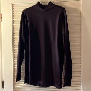 P 83 Perry Ellis sweater